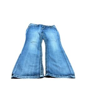 Miss Me Women’s Light Wash Mid Rise Bootcut Jeans! Size 33 40x29